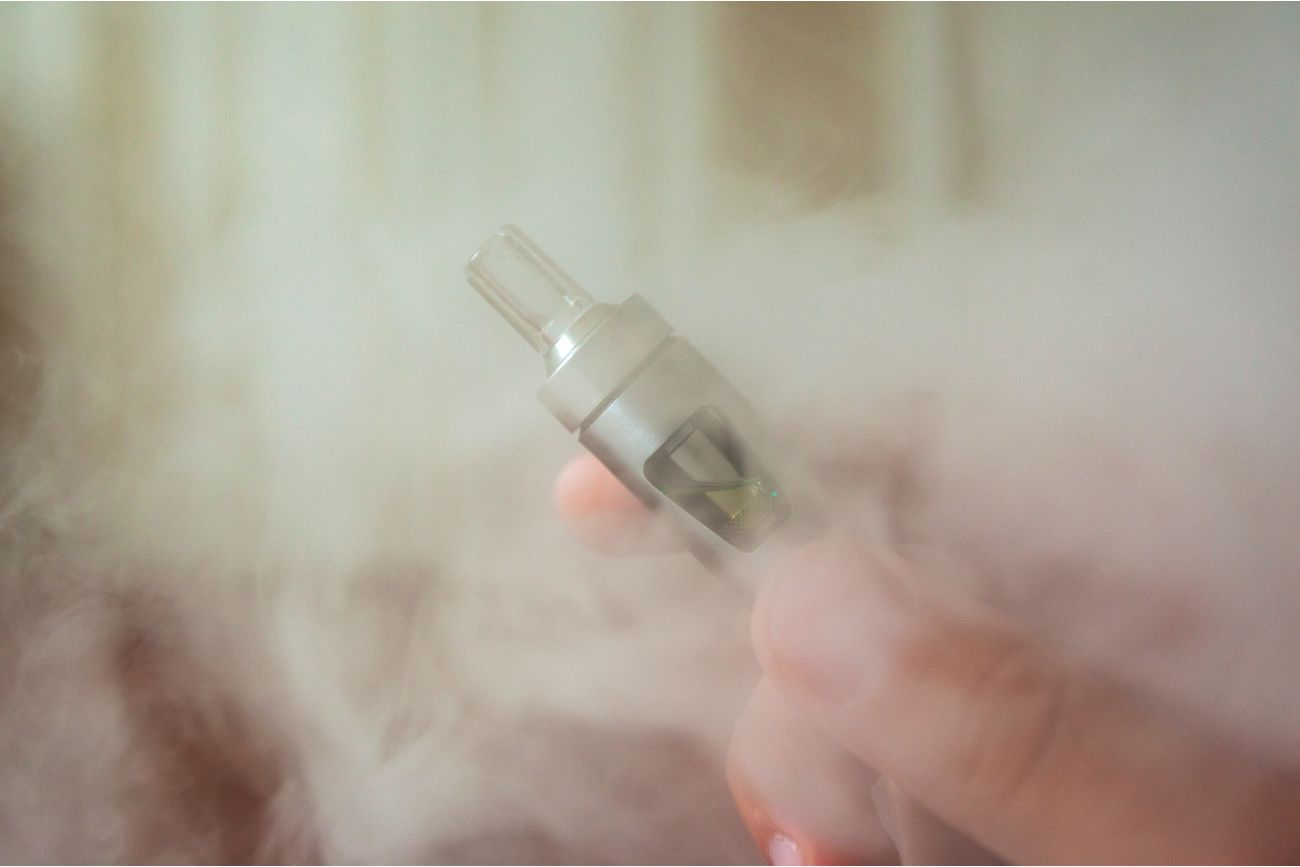 cigarrillo electrónico y "humo" pero es aerosol
