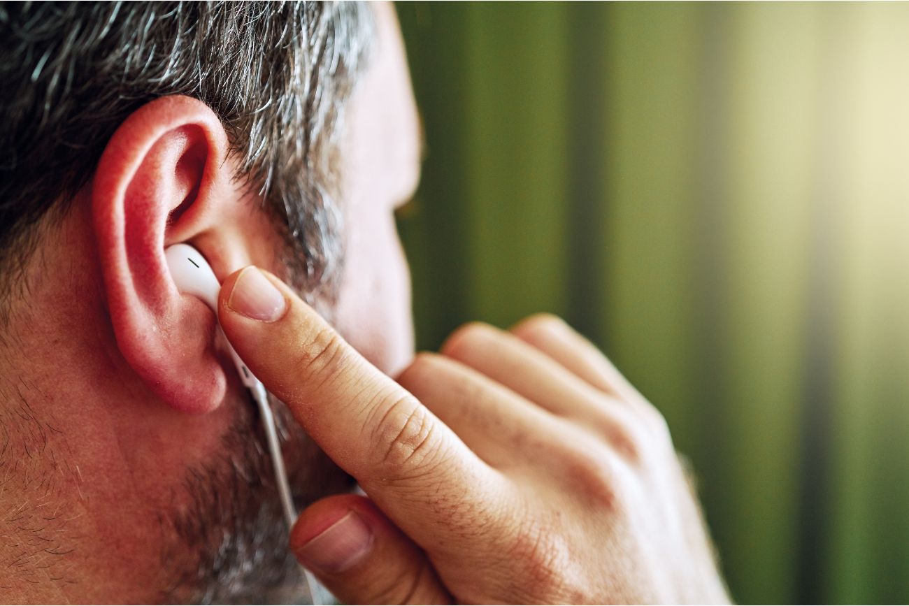 uso de auriculares intracanal puede generar trauma acústico