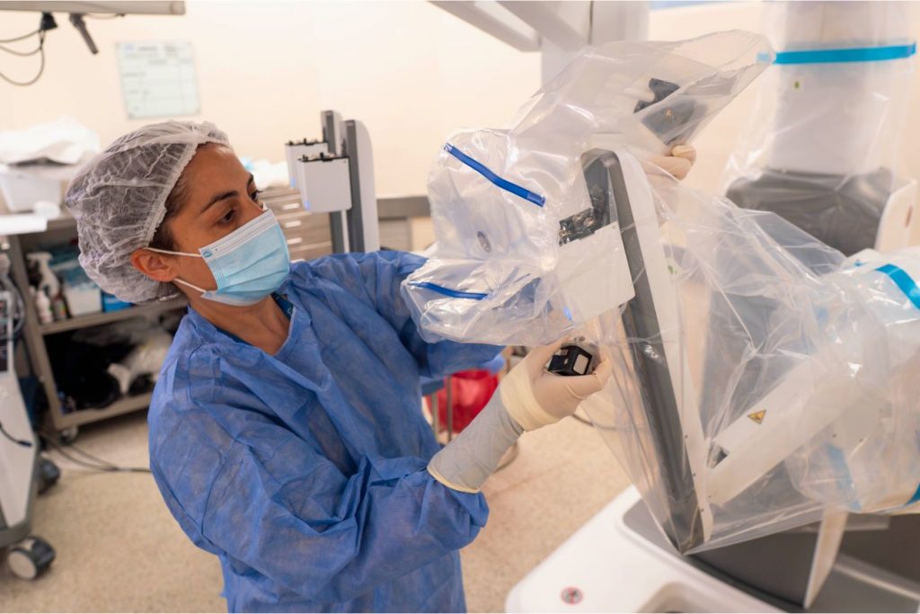 25 cirugias roboticas de Sanatorio Allende