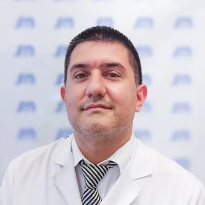 Dr Aguilera, Emanuel