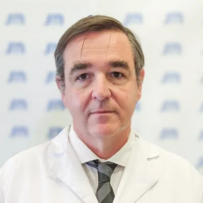 Dr Alonso, Gustavo