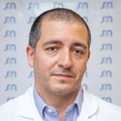 Dr Brizuela, Marcos