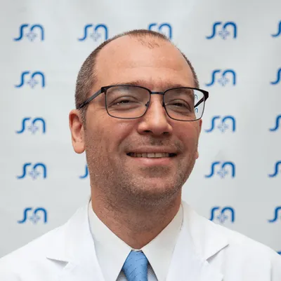 Dr Franco, Fabricio