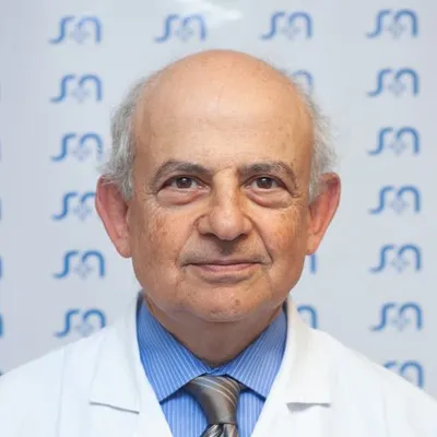 Dr Jarchum, Gustavo