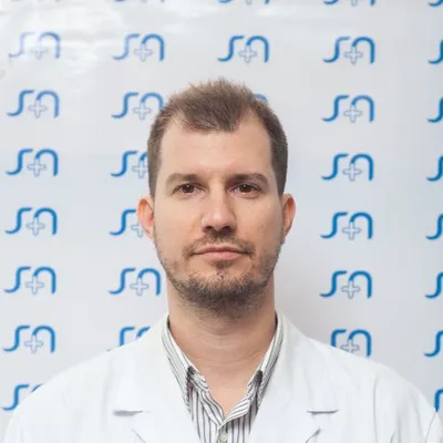 Dr Juaneda, Rodrigo