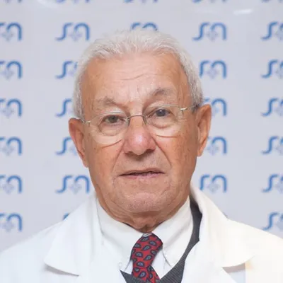 Dr Juarez, Julio