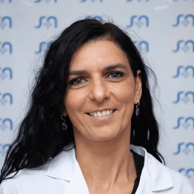 Dra Lopez, Paula