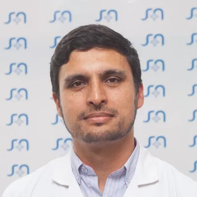 Dr López, Rodrigo