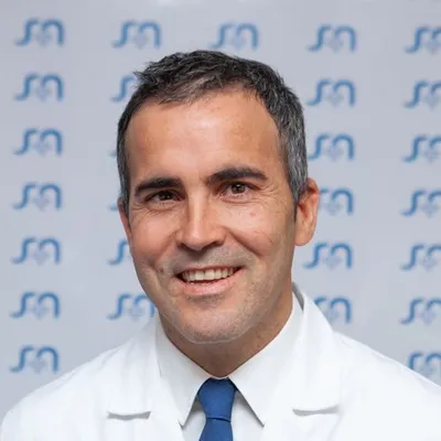 Dr Marangoni, Lucas
