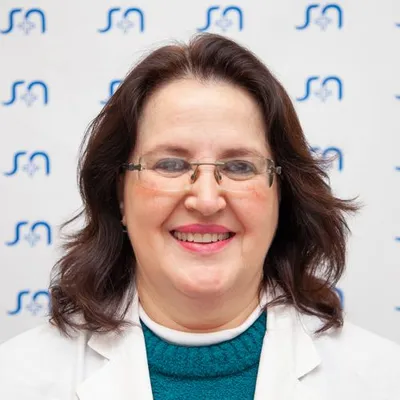 Dra Mirabet, Ruth