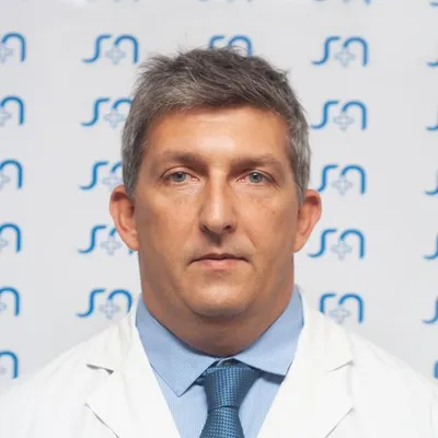 Dr Narbona, Pablo