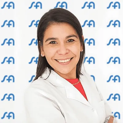 Dra Navarro Araya, Flavia Belén