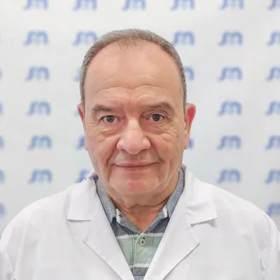 Dr Orellano, Julio