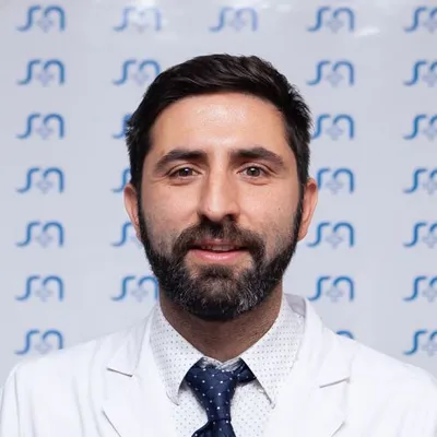 Dr Pedro Maraude, Antonio