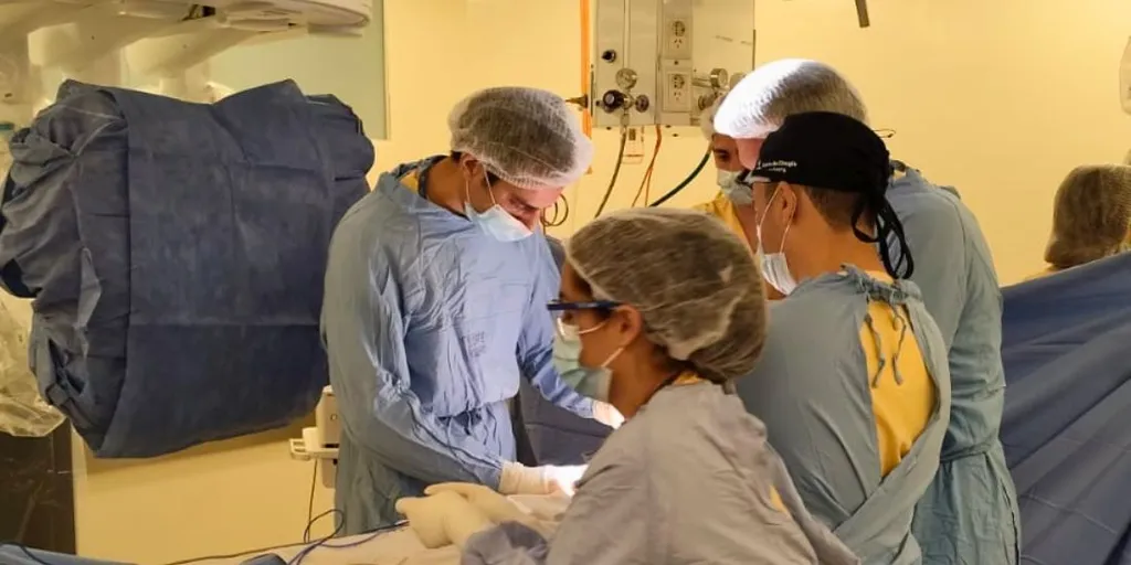 Realizamos la primera cirugía robótica de Córdoba: un hito para la medicina del interior del país