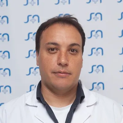 Dr Riva, Mauro
