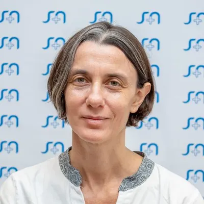 Dra Rodriguez, Verónica