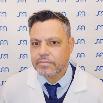 Dr Sentagne, Arturo