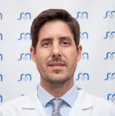 Dr Suárez, Esteban