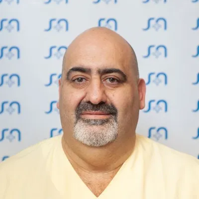 Dr Sucaría, Neyef