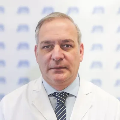 Dr Surur, Alberto
