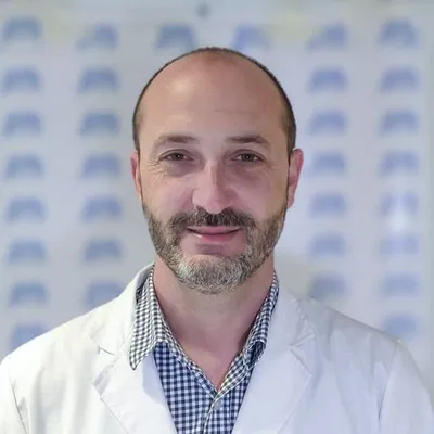 Dr Zlocowski, Iván León