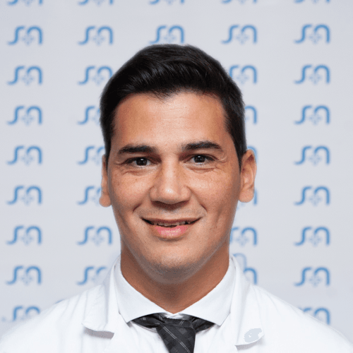 Dr Bustos, Damian