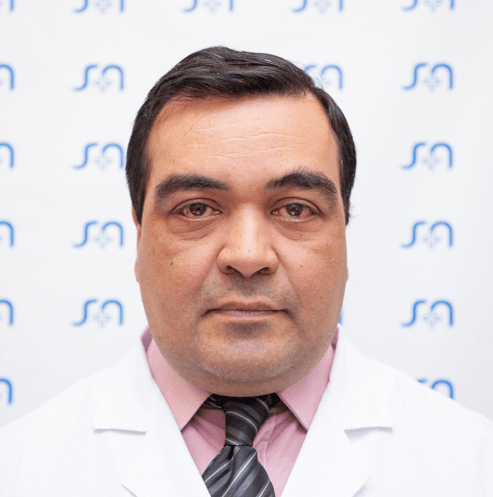 Dr Di Doi, Pedro