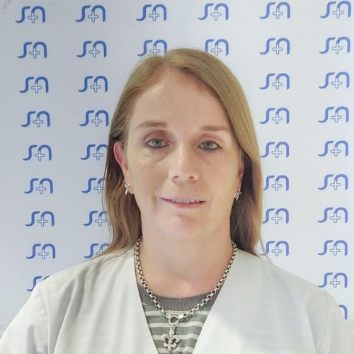 Dra Juncos, Claudia