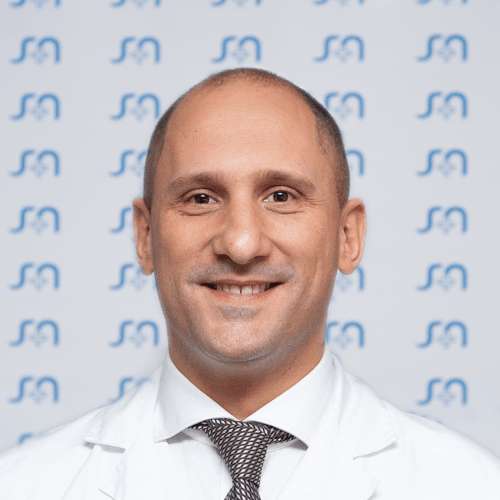 Dr. Mangupli, Martin