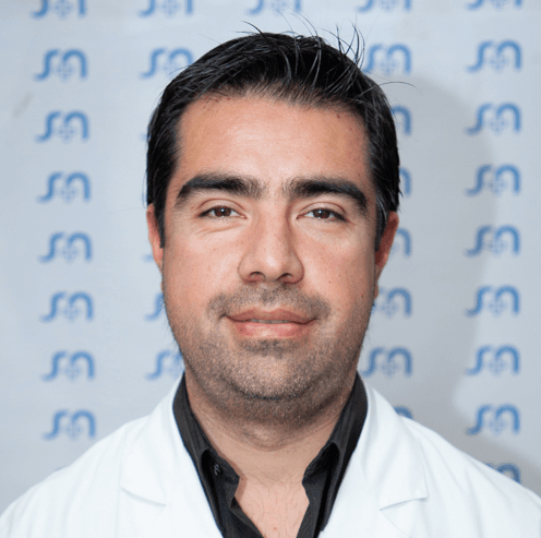 Dr Ross, Lucas Nicolas